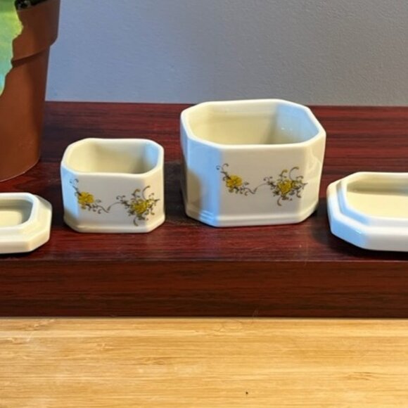 Vintage Porcelain Takahashi French Flower Hand decorated yellow flowers - Picture 4 of 5